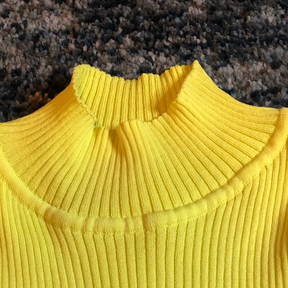 Sweater - Picture 4 of 6